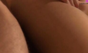 Jessie Rogers Cums When She's On Top