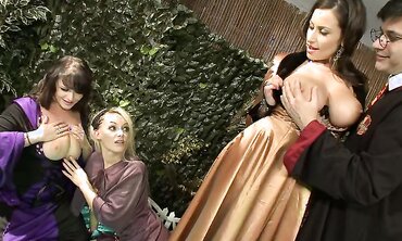 Harry Pornter Is Balls Deep In Louise Muirhead, Sensual Jane And Friends
