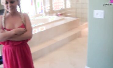Kelly Surfer Makes A Home Made Porn In Her Bedroom With Her Booty Call Stud