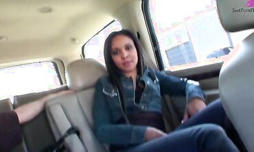 Jaslin Diaz Is An All natural Beauty That Loves Cock