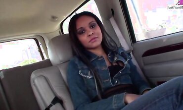 Jaslin Diaz Is An All natural Beauty That Loves Cock