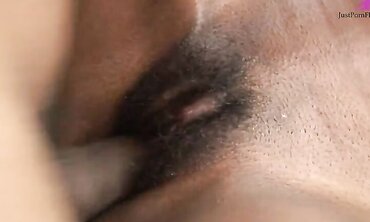 Michelle Malone ís Making A Delivery And Gets A Great Tip, A Load Of Cum!