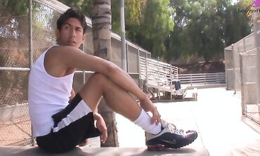 Muscular gay man calls his friend to fuck
