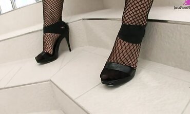 Defrancesca Gallardo Wears Her High Heels And Glasses While Servicing Penis