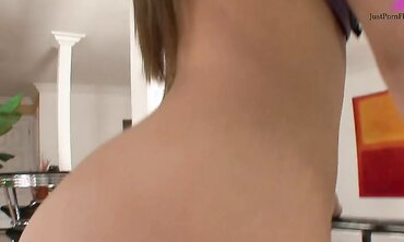 Natasha Is A Teen With A Big Bubble Butt And She Knows How To Fuck Too