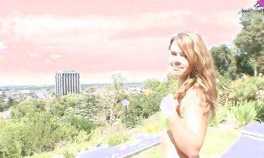 Elizabeth Bentley Gets Her Pussy Eaten Then Fucked