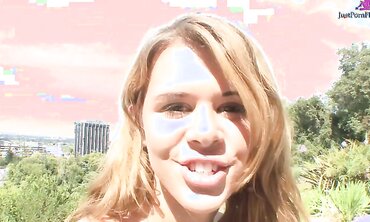 Elizabeth Bentley Gets Her Pussy Eaten Then Fucked