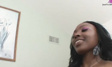 Anita Peida And D'vae Are A Slut And Gangster