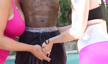 Kiara Mia Has A Sexy Personal Trainer Who Is Black