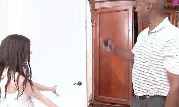Courtney Star Has A Horny Black Friend