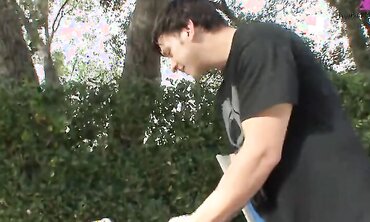 Horny 19 Year Old Brunette Gets A Creampie Inside Her Shaved Pussy