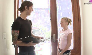 Brooklyn Joleigh Is The Cum Drenched Girl Next Door