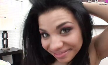 Curvy Latina Gets A Big Gooey Creampie Deep Inside Her Cunt