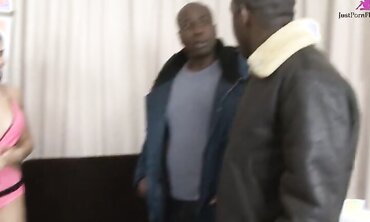 Mira Cuckold Gets Four Servings Of Big Black Cock Chocolate In Gangbang