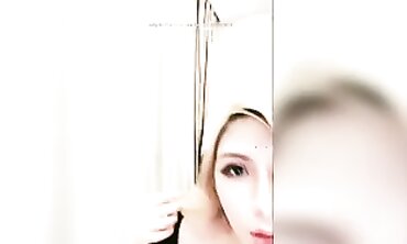 Golden Barbie: Asian MILF Casting & Masturbation