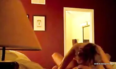 Cougar Jenny Enjoys a Sensual FMM Threesome
