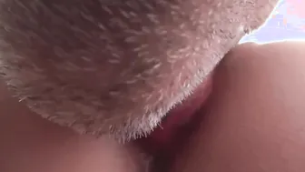 Belle Delphine & Bony: Openbaar Bi-raciaal Orgasme