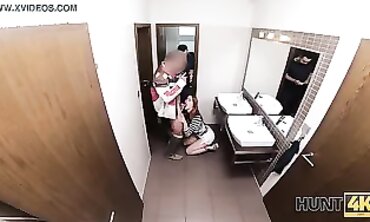 Hunter Takes Stunning Ginger to Outdoor Toilet for Cash