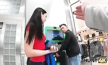 Hot Amateur Couple Fucked Hard By Stranger In Public Park