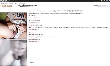 Latino Webcam Bombshell Gets Ultra-Kinky On Camera