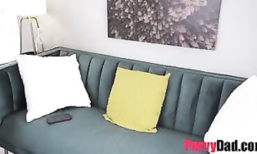 Busty Daughter-in-Law Sloan Harper Gives Warm Oral Care