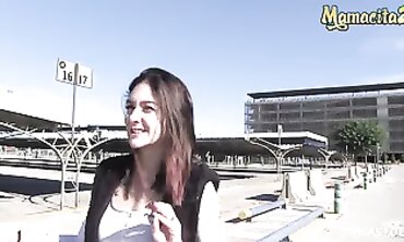 Lullu Gun Gets a Public Blowjob and Rough Sex Outdoors