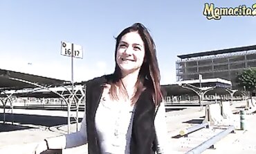 Lullu Gun Gets a Public Blowjob and Rough Sex Outdoors