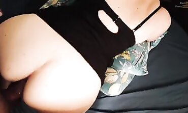 Amateur Tinder Tramp Gets Anal Creampie While Fiancé is Away