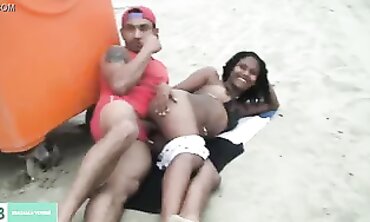 Amateur Couple Fuck Hardcore on Ceará Beach in Public Sextape