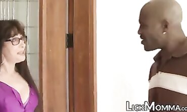 Sexual cougar shares lengthy african fuckpole with step stepdaughter