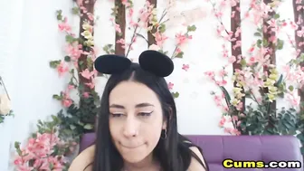 Latina Beauty Beauty Gets Solo And Shaved On Webcam