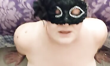 British MILF Ex-Wife Delivers Deep Throat Blowjob And Facial