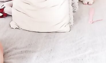 Cute Blonde Chaturbate Model Joy Plays With Vibrator