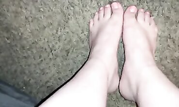 Latina Goddess Gets Creampie on Her Hotty Rosy Soles