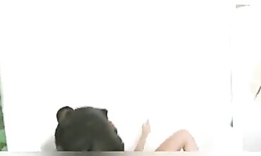As 100% (Anti) Feministas: Gangbang Anal Interracial