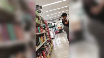 Ran's Mega African Rump: Walgreens Slink Shots Part 1