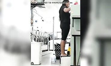 Ebony Beauty Caught Sneaking Shots in Leggings