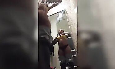African Beauty Twerking and Changing in the Bedroom