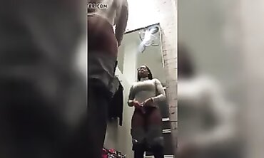 African Beauty Twerking and Changing in the Bedroom