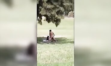 19-Year-Old Lovers Caught in a Secret Park Public Sex Session