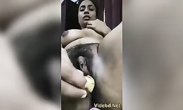 Ultra-Cutie Indian Girl Masturbating in MMS Selfie