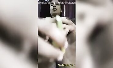 Ultra-Cutie Indian Girl Masturbating in MMS Selfie