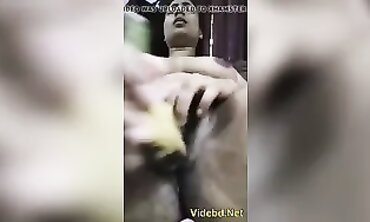 Ultra-Cutie Indian Girl Masturbating in MMS Selfie