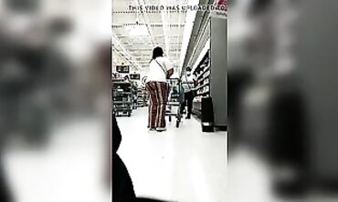 Chubby Black Girl's Big Booty Bounces on BBC in Rough Sex