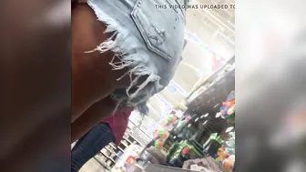 Huge Teen Booty in Cut-offs