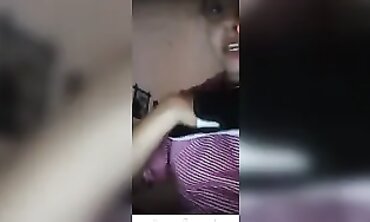 Classy 18-Year-Old Babe Chats on Periscope