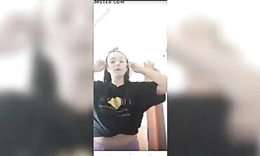 Mishelle Klein Teases on Periscope