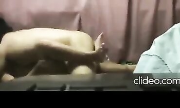 Leaked Amateur Tape of Singaporean Lovers