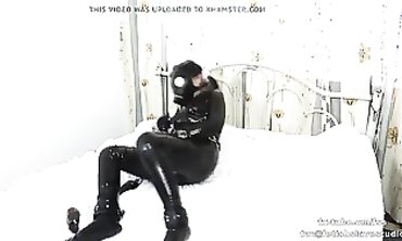 Japanese Gals Masturbate with Vibrator and Mask
