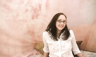 Amateur Teen Babe with Stocking Fetish Gives Blowjob to Camerman - POV